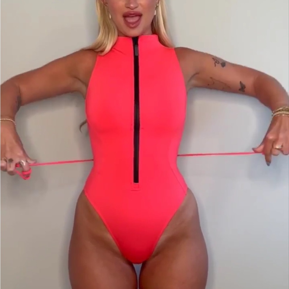 T3 Coral Sleeveless Surfy- Hi Cut Zipper One-Piece Swimsuit